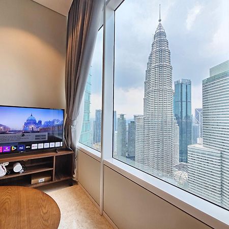 Sky Suites Klcc By Staylar Куала-Лумпур Экстерьер фото