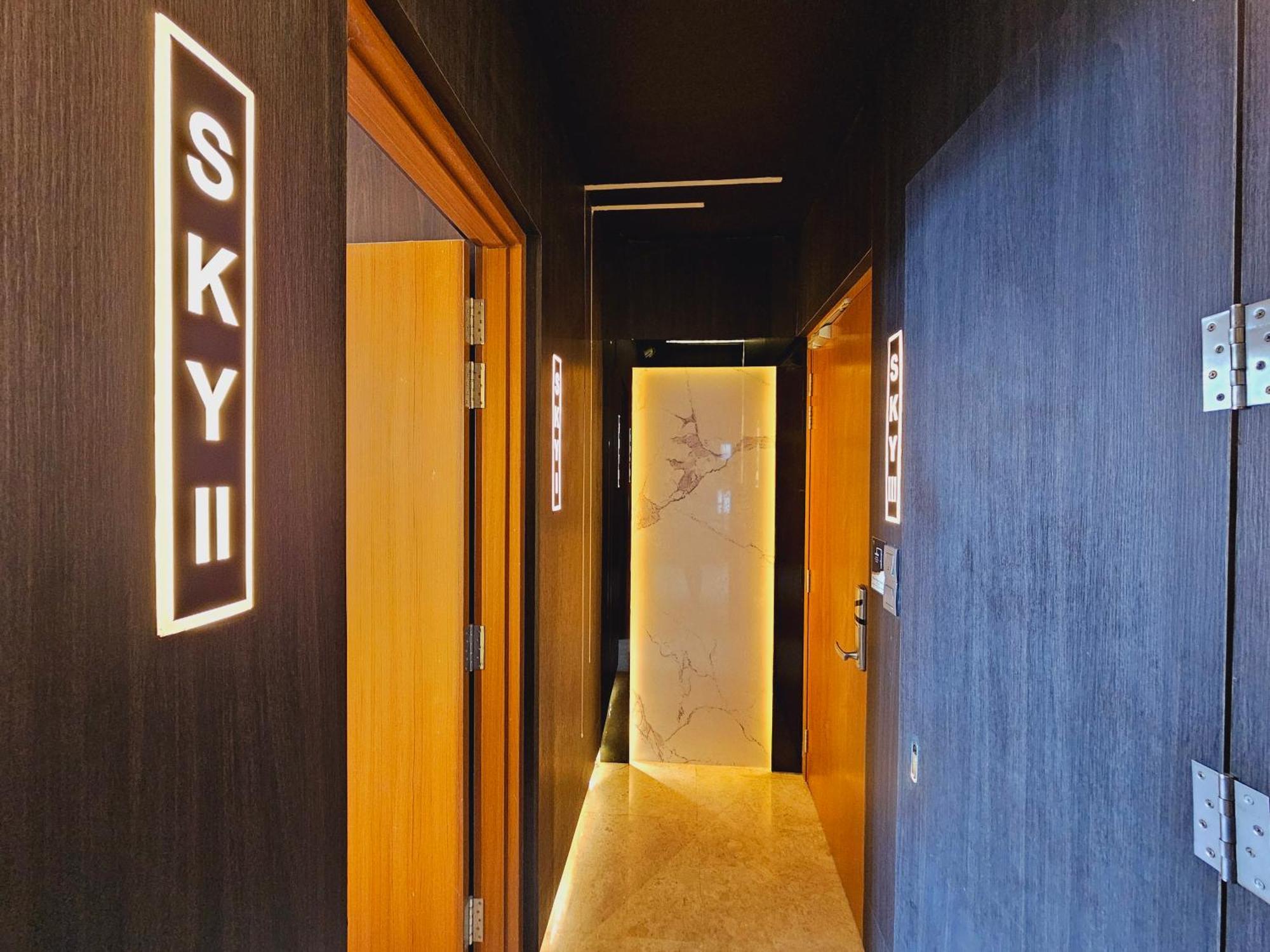Sky Suites Klcc By Staylar Куала-Лумпур Экстерьер фото