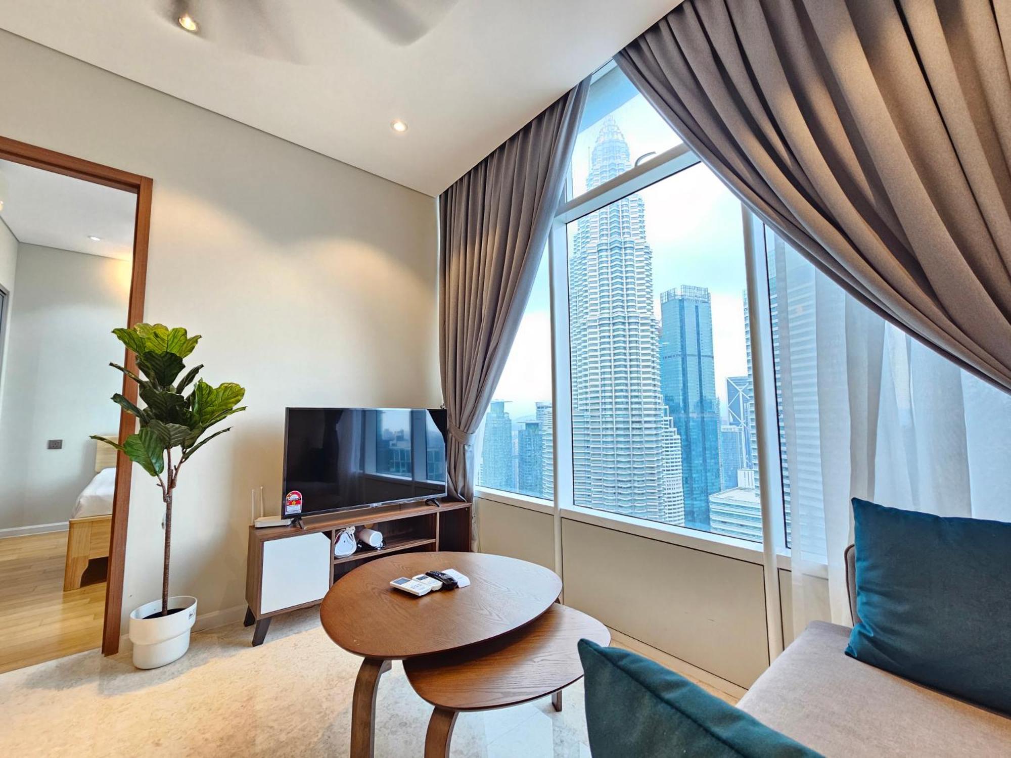 Sky Suites Klcc By Staylar Куала-Лумпур Экстерьер фото